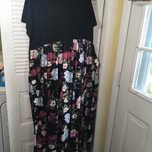 Plus sz 26 dress Nemidor floral print short sleeve with pockets black 56" chest